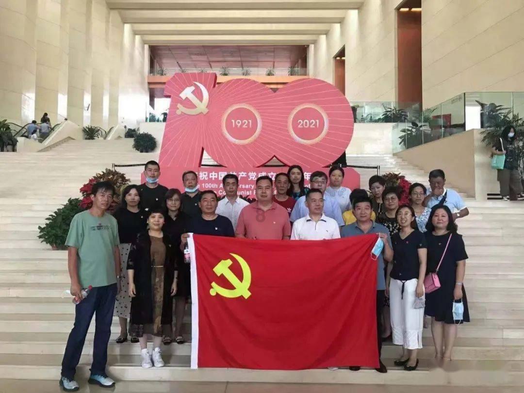 即将毕业的大学生怎么在考研和就业之间做理性选择？游戏画面